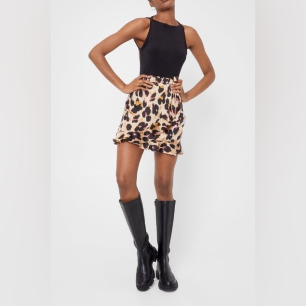 Cheetah print wrap mini skirt size 6